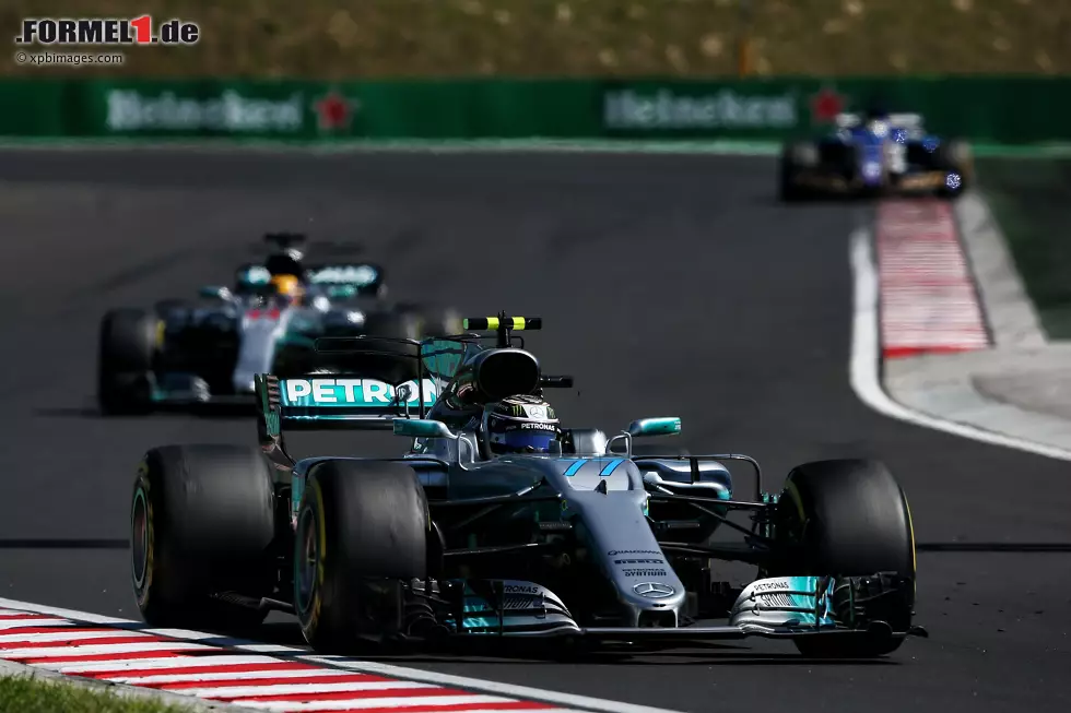 Foto zur News: Valtteri Bottas bekommt seinen dritten Platz kurz vor Schluss zurück. Jetzt durch die 17 besten Fotos des Grand Prix von Ungarn klicken!