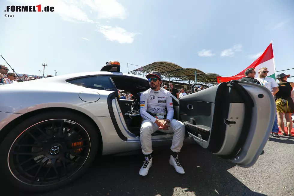 Foto zur News: Fernando Alonso (McLaren)