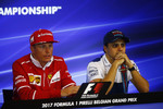 Foto zur News: Kimi Räikkönen (Ferrari) und Felipe Massa (Williams)