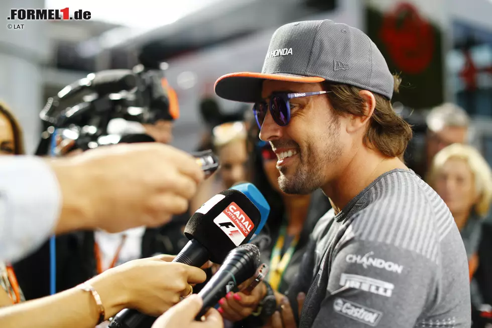 Foto zur News: Fernando Alonso (McLaren)