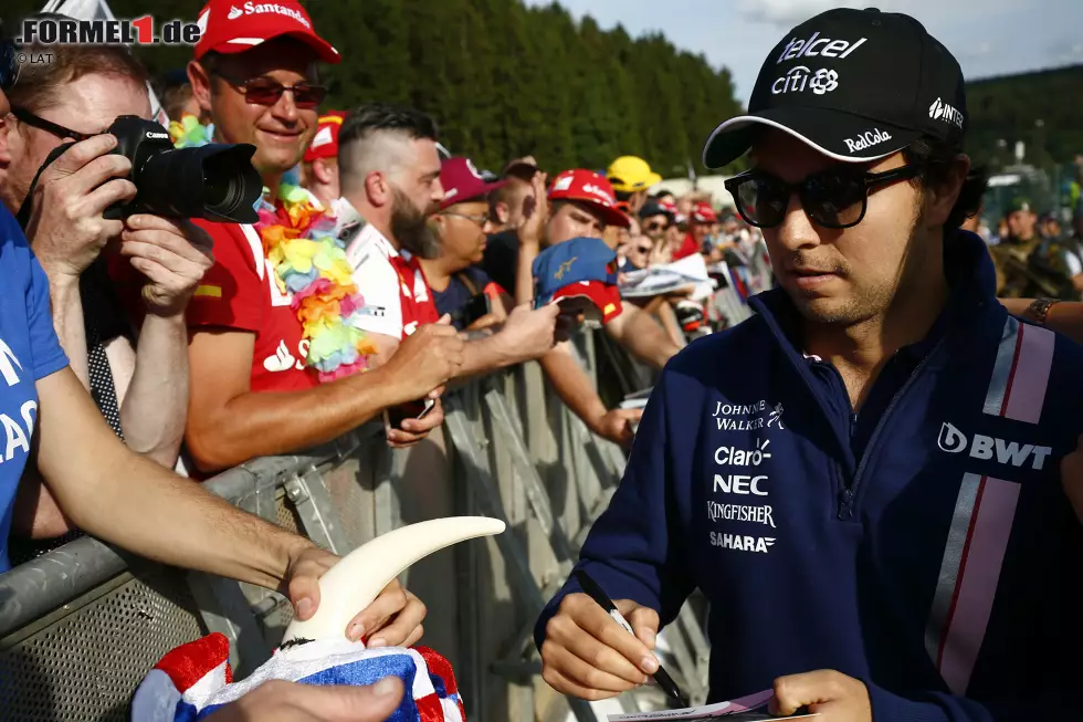 Foto zur News: Sergio Perez (Force India)