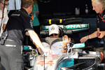 Foto zur News: Lewis Hamilton (Mercedes) mit Halo