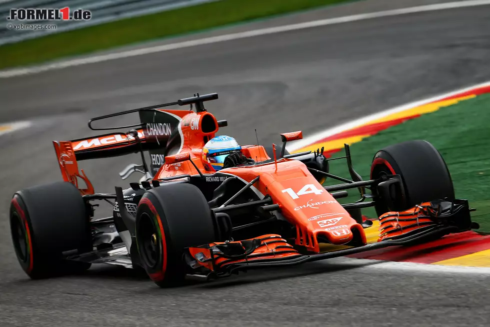 Foto zur News: Fernando Alonso (McLaren)