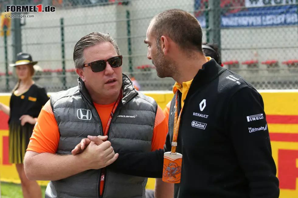 Foto zur News: Zak Brown und Cyril Abiteboul