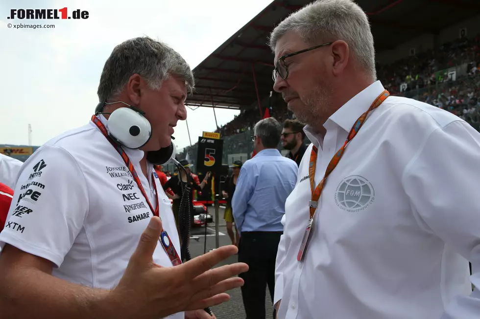 Foto zur News: Otmar Szafnauer und Ross Brawn