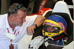 Foto zur News: Ex-Minardi-Temachef Paul Stoddart und Jacques Villeneuve, der in Monza den Minardi-Zweisitzer fahren wird