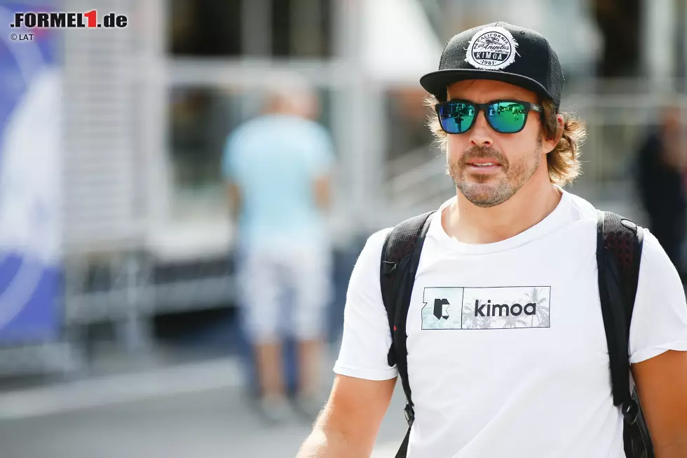 Foto zur News: Fernando Alonso (McLaren)