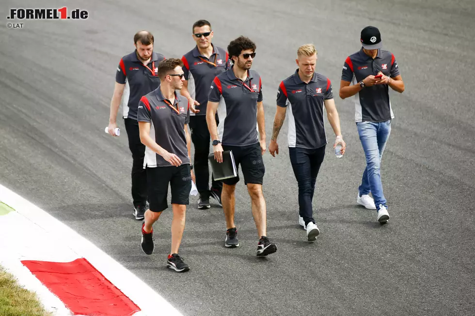 Foto zur News: Kevin Magnussen (Haas) beim Trackwalk