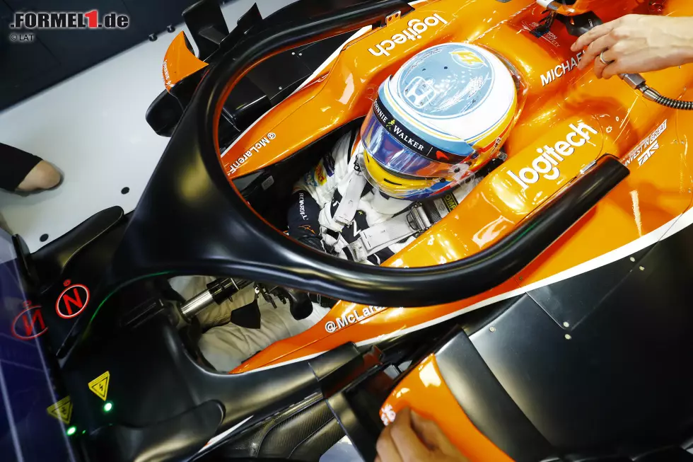 Foto zur News: Fernando Alonso (McLaren)