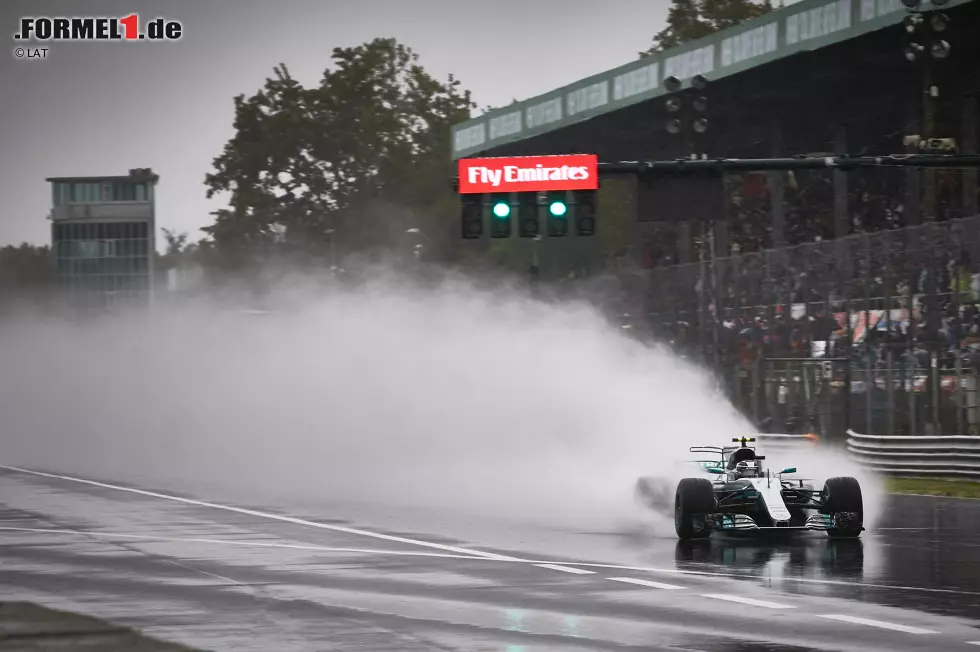 Foto zur News: Valtteri Bottas (Mercedes)