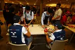 Foto zur News: Lance Stroll (Williams) und Felipe Massa (Williams)