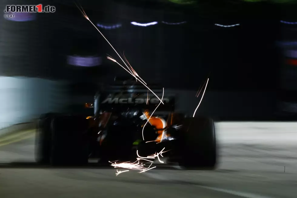 Foto zur News: Fernando Alonso (McLaren)