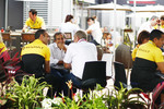 Foto zur News: Cyril Abiteboul und Alain Prost