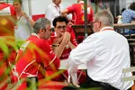 Foto zur News: Maurizio Arrivabene und Ross Brawn