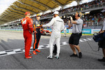 Foto zur News: Kimi Räikkönen (Ferrari), Max Verstappen (Red Bull) und Lewis Hamilton (Mercedes)