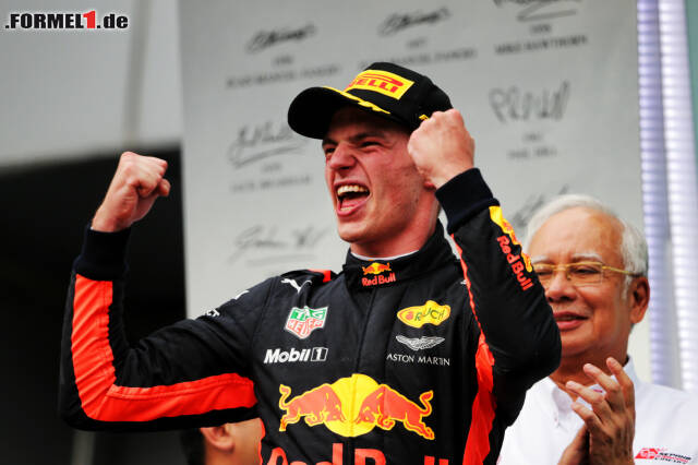 Foto zur News: Sein Highlight bleibt der Triumph bei der Kart-WM, doch in Sepang feierte Max Verstappen seinen ersten "echten" Sieg in der Formel 1, da er ihn nicht wie 2016 in Barcelona durch die Mercedes-Kollision erbte. Jetzt durch die Highlights des Rennens klicken!