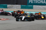 Foto zur News: Lewis Hamilton (Mercedes), Max Verstappen (Red Bull), Daniel Ricciardo (Red Bull), Stoffel Vandoorne (McLaren) und Sergio Perez (Force India)