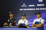 Foto zur News: Daniel Ricciardo (Red Bull), Felipe Massa (Williams) und Lance Stroll (Williams)