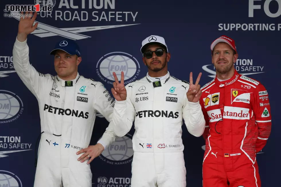 Foto zur News: Lewis Hamilton (Mercedes), Valtteri Bottas (Mercedes) und Sebastian Vettel (Ferrari)