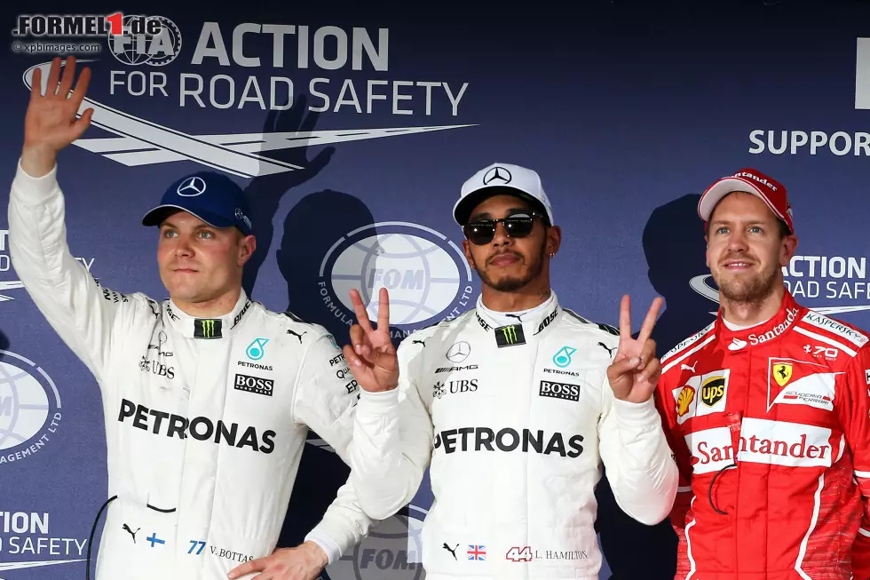 Foto zur News: Valtteri Bottas (Mercedes), Lewis Hamilton (Mercedes) und Sebastian Vettel (Ferrari)