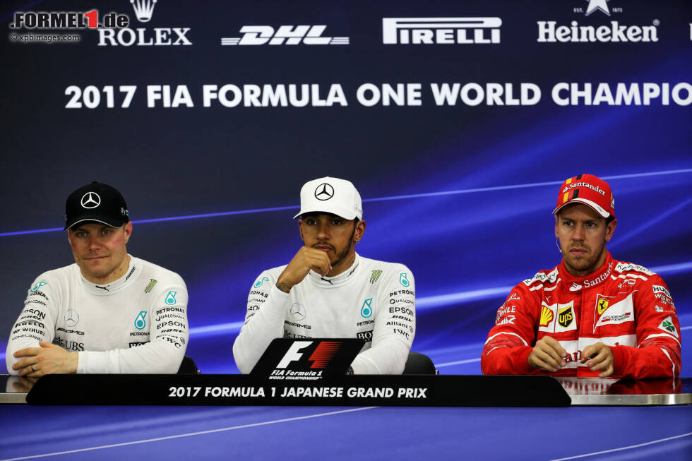 Foto zur News: Valtteri Bottas (Mercedes), Lewis Hamilton (Mercedes) und Sebastian Vettel (Ferrari)