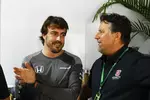 Foto zur News: Fernando Alonso (McLaren) und Michael Andretti