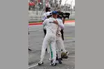 Foto zur News: Lewis Hamilton (Mercedes) und Valtteri Bottas (Mercedes)