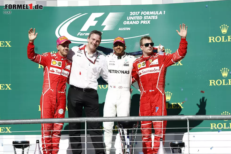 Foto zur News: Sebastian Vettel (Ferrari), Lewis Hamilton (Mercedes) und Kimi Räikkönen (Ferrari)