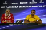 Foto zur News: Maurizio Arrivabene und Cyril Abiteboul