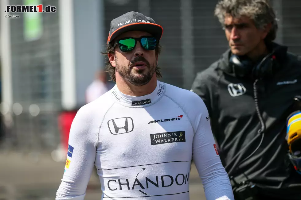 Foto zur News: Fernando Alonso (McLaren)