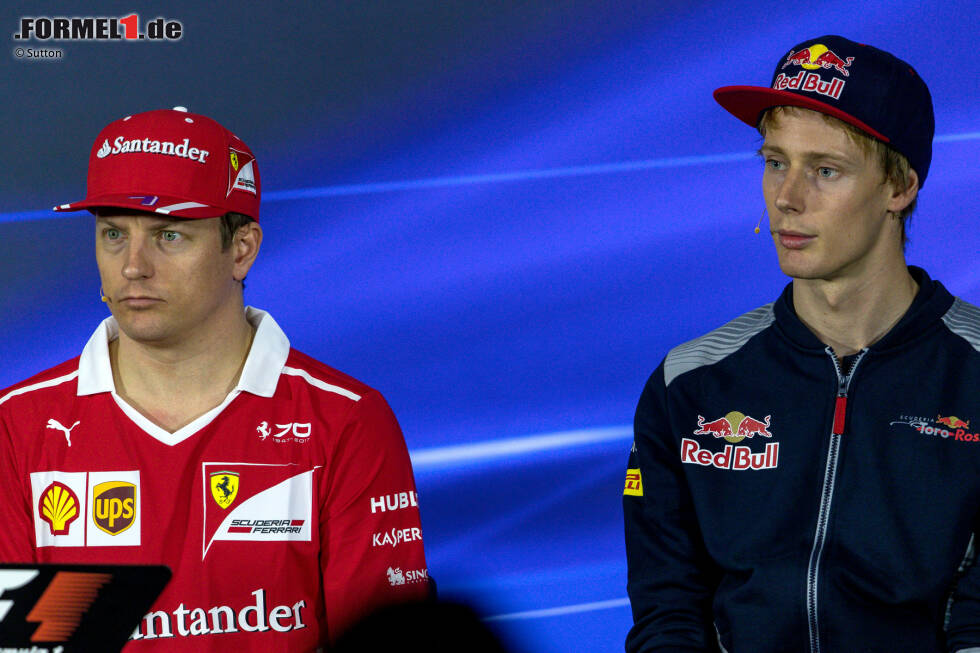 Foto zur News: Kimi Räikkönen (Ferrari) und Brendon Hartley (Toro Rosso)