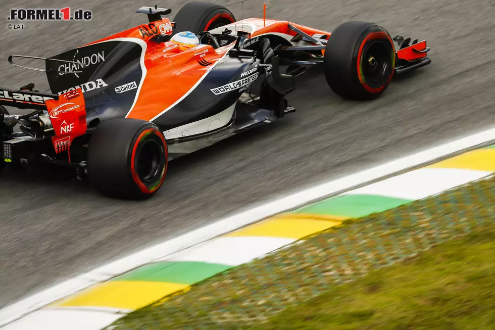 Foto zur News: Fernando Alonso (McLaren)