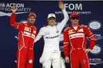 Foto zur News: Valtteri Bottas (Mercedes), Sebastian Vettel (Ferrari) und Kimi Räikkönen (Ferrari)