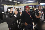 Foto zur News: Toto Wolff, Niki Lauda und Valtteri Bottas (Mercedes)