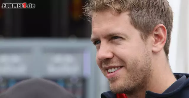 Foto zur News: Sebastian Vettel spendet signierte Rennstrecken-Skizzen für den guten Zweck