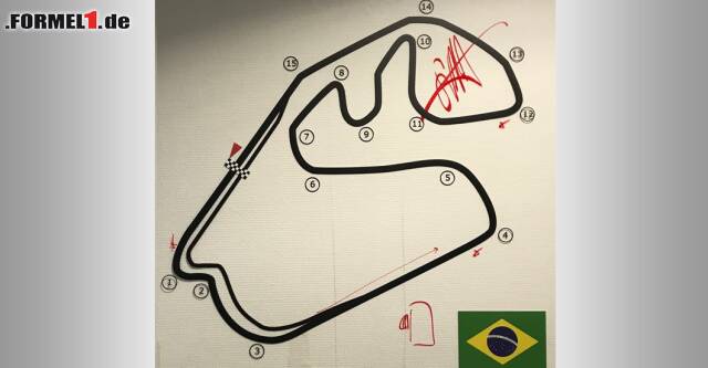 Foto zur News: Sebastian Vettel spendet signierte Rennstrecken-Skizzen für den guten Zweck