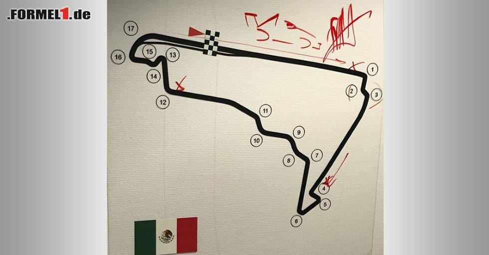 Foto zur News: Sebastian Vettel spendet signierte Rennstrecken-Skizzen für den guten Zweck