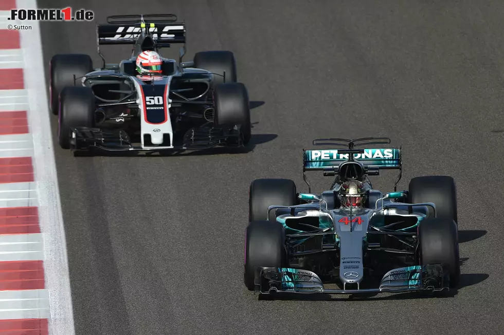 Foto zur News: Lewis Hamilton (Mercedes) und Antonio Giovinazzi