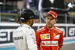 Foto zur News: Lewis Hamilton (Mercedes) und Sebastian Vettel (Ferrari)