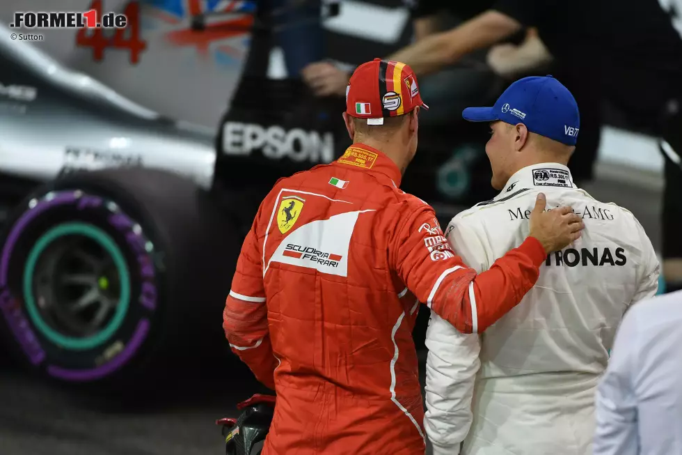 Foto zur News: Valtteri Bottas (Mercedes) und Sebastian Vettel (Ferrari)