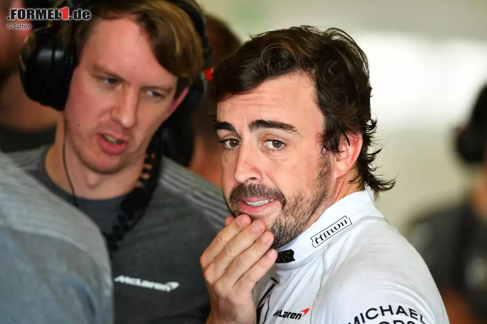 Foto zur News: Fernando Alonso (McLaren)