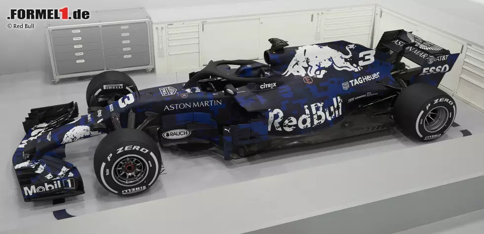 Foto zur News: Red-Bull-TAG-Heuer RB14