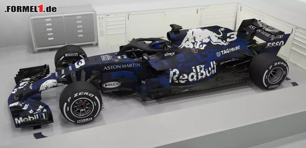 Foto zur News: Werden Max Verstappen und Daniel Ricciardo mit diesem Boliden ein Wörtchen um den Titel mitreden? Das wird nicht nur von Neweys Designkunst, sondern auch vom Renault-Antrieb im Heck abhängen.