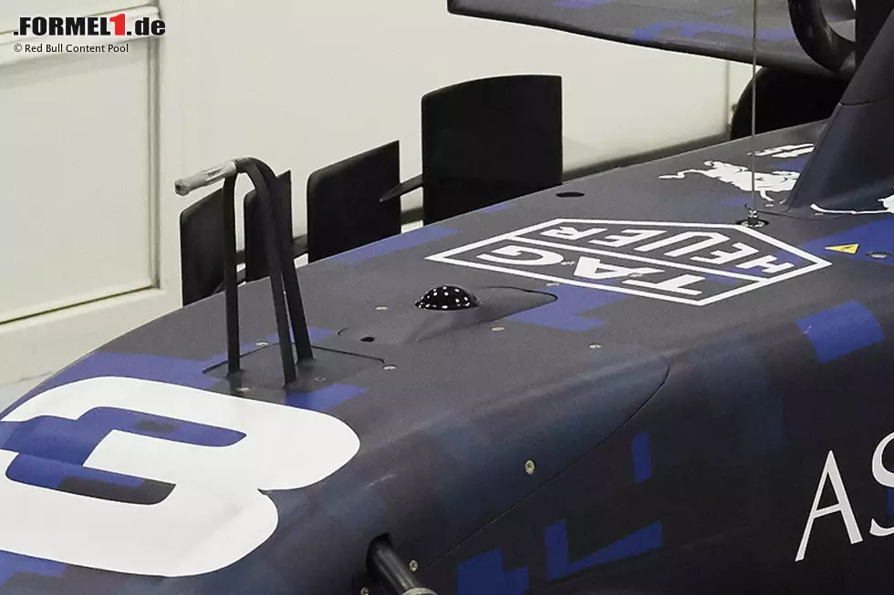 Foto zur News: Red Bull RB14