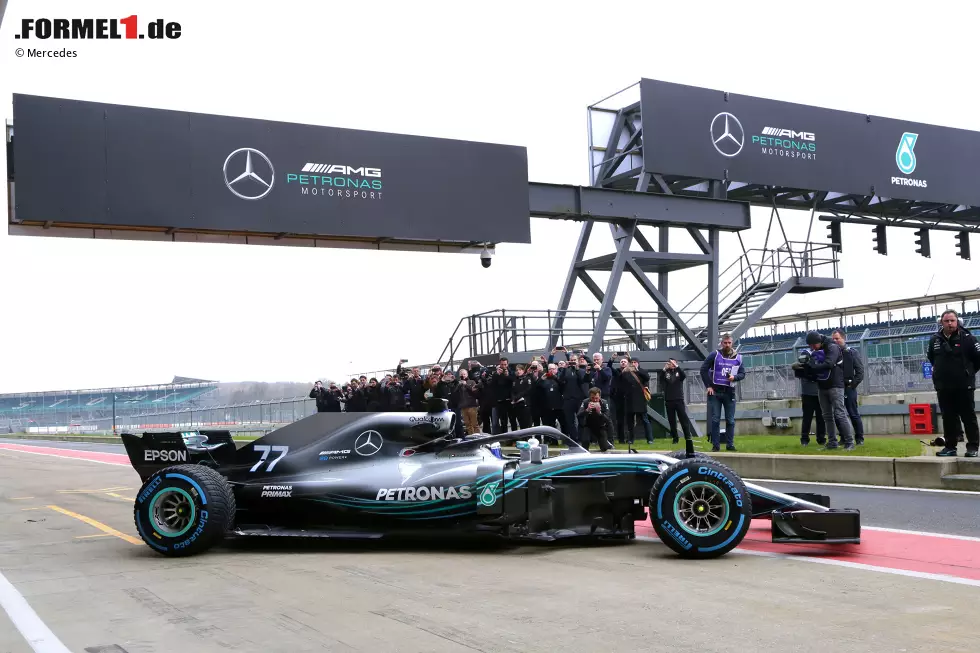 Foto zur News: Valtteri Bottas, Mercedes F1 W09 EQ Power+