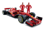 Foto zur News: Sebastian Vettel und Kimi Räikkönen (Ferrari)