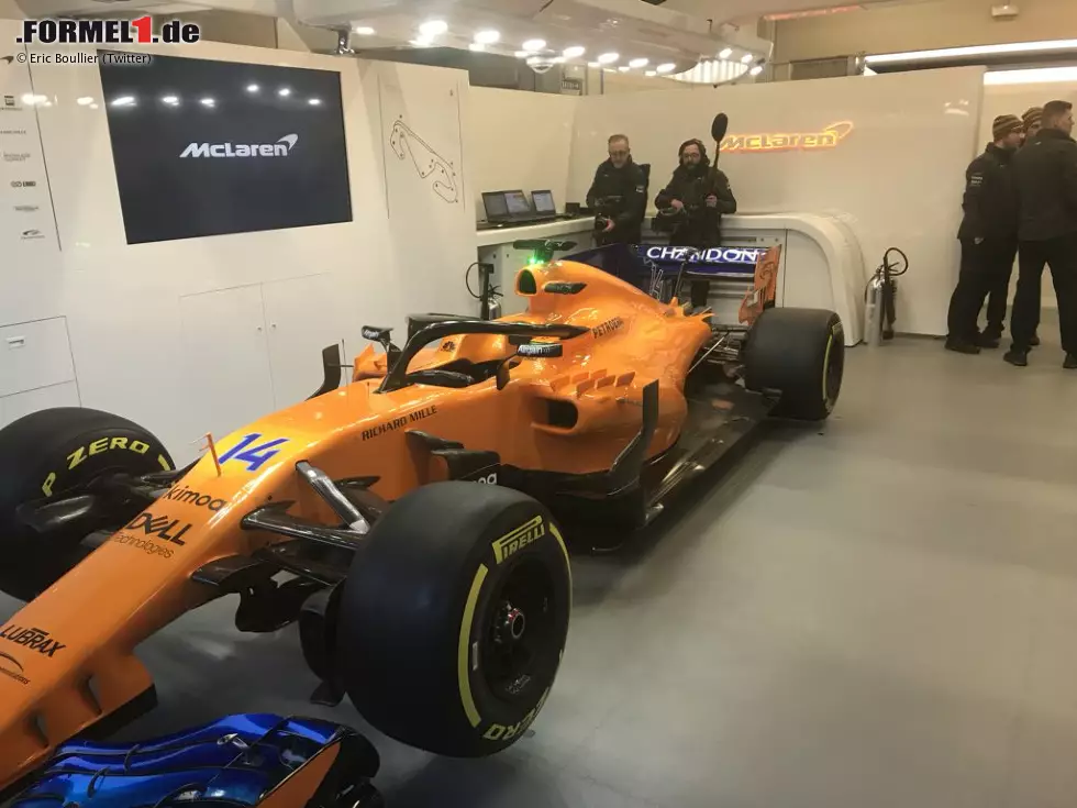 Foto zur News: McLaren-Renault MCL33