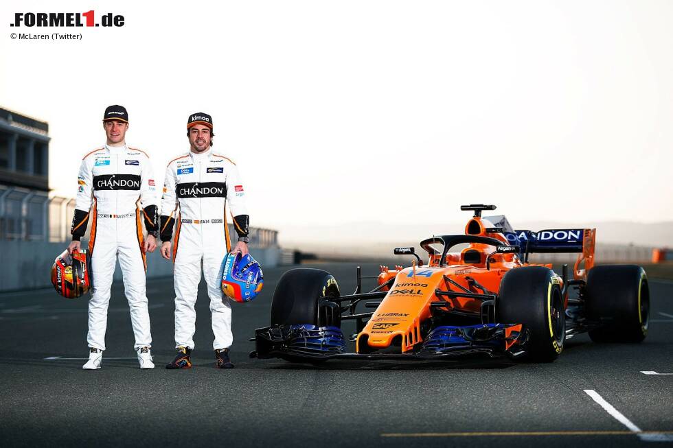 Foto zur News: Stoffel Vandoorne und Fernando Alonso (McLaren)