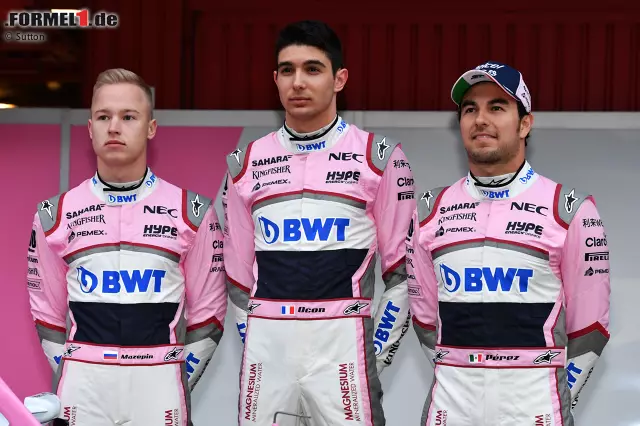 Foto zur News: Esteban Ocon (Force India) und Sergio Perez (Force India)