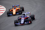 Gallerie: Brendon Hartley (Toro Rosso) und Fernando Alonso (McLaren)